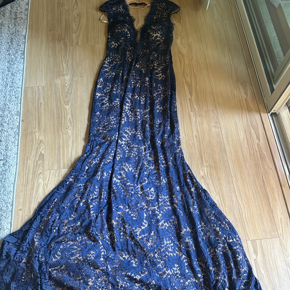 JOVANI LACE DRESS